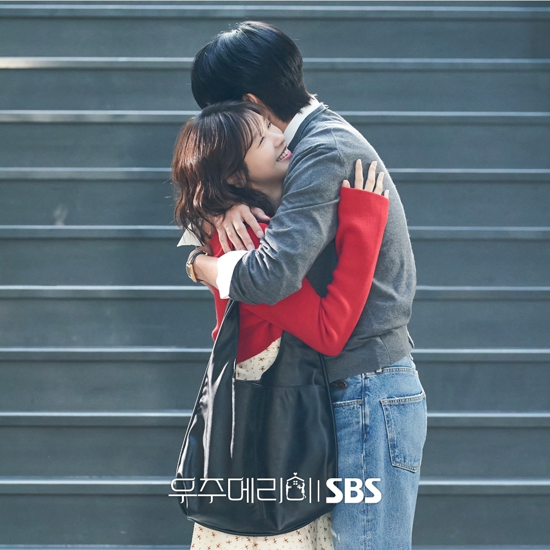 [잡담] 우주메리미) 왔다 내 도파민💘사내연애 짜릿함 제대로 즐기고 있는 우리쀼// | 인스티즈