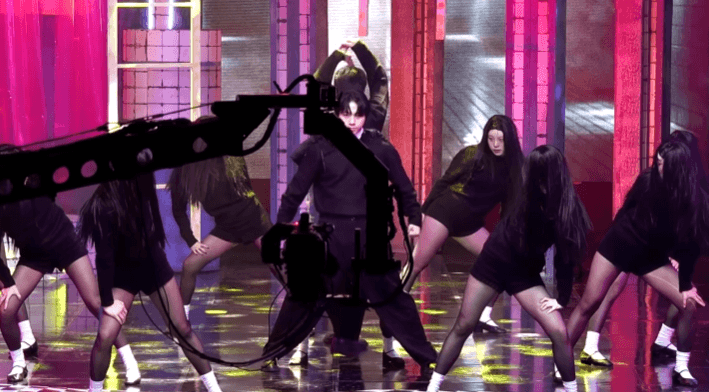 데뷔 18년차에 무릎 갈아가며 춤추는 여돌 진짜 계심 | 인스티즈