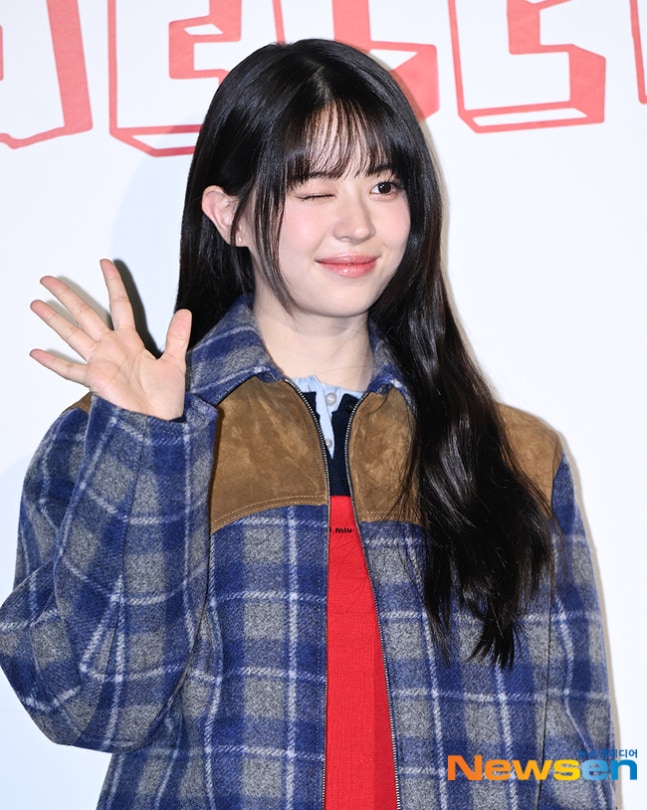 [잡담] 오늘 미우미우 전소영 러블리하다🍒 | 인스티즈