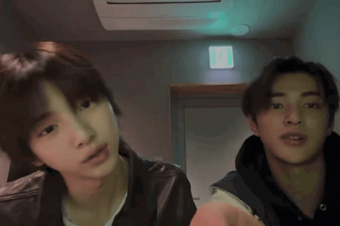 [잡담] 코르티스 주훈이 따라하는 건호가 너무 귀여워 | 인스티즈