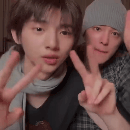 [잡담] 코르티스 주훈이 따라하는 건호가 너무 귀여워 | 인스티즈