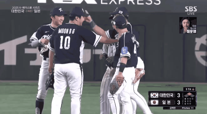 [정보/소식] 오늘 한일전 야구 편파판정 너무심해서 결국 선수가 경기중 심판 헤드빙빙 제스쳐까지 취함 | 인스티즈