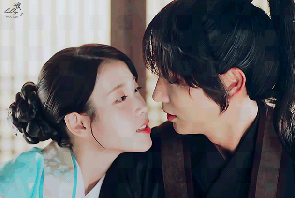 [잡담] 아 아이유 초록글 이 짤에서 영원히 못벗어나겠어 왕소해수 영원하라 | 인스티즈