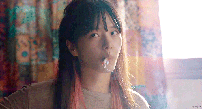 [잡담] 비흡연자인데 흡연짤 보는 건 괜찮은 사람 있니 | 인스티즈