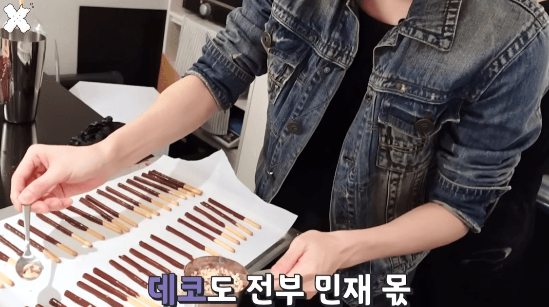 만드는 과정까지 걍 진짜 호감인 혼자서 수제 빼빼로 1600개 공장돌린 남돌 | 인스티즈