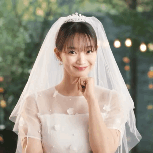 결혼기념 배우 신민아 웨딩드레스 모음 👗💍 | 인스티즈