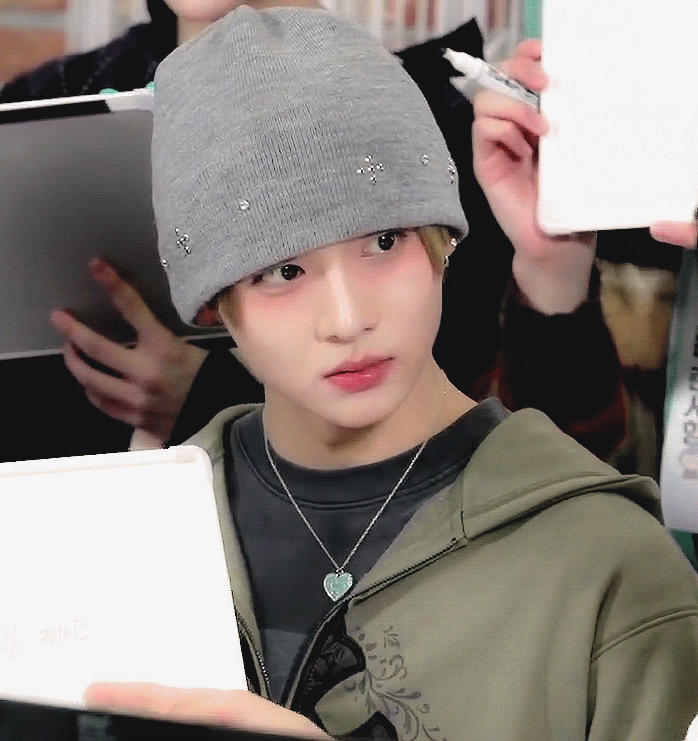 [잡담] 혹시 이 남돌은 모에화 뭐 같아?? | 인스티즈