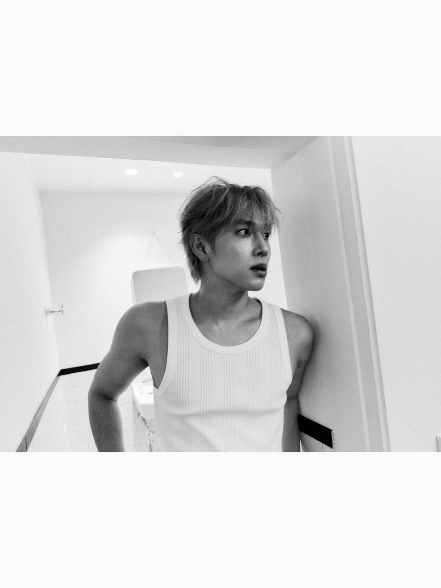 [잡담] 임시완 금발 사진 오늘 뜬 것도 개좋다 ㅋㅋㅋ | 인스티즈