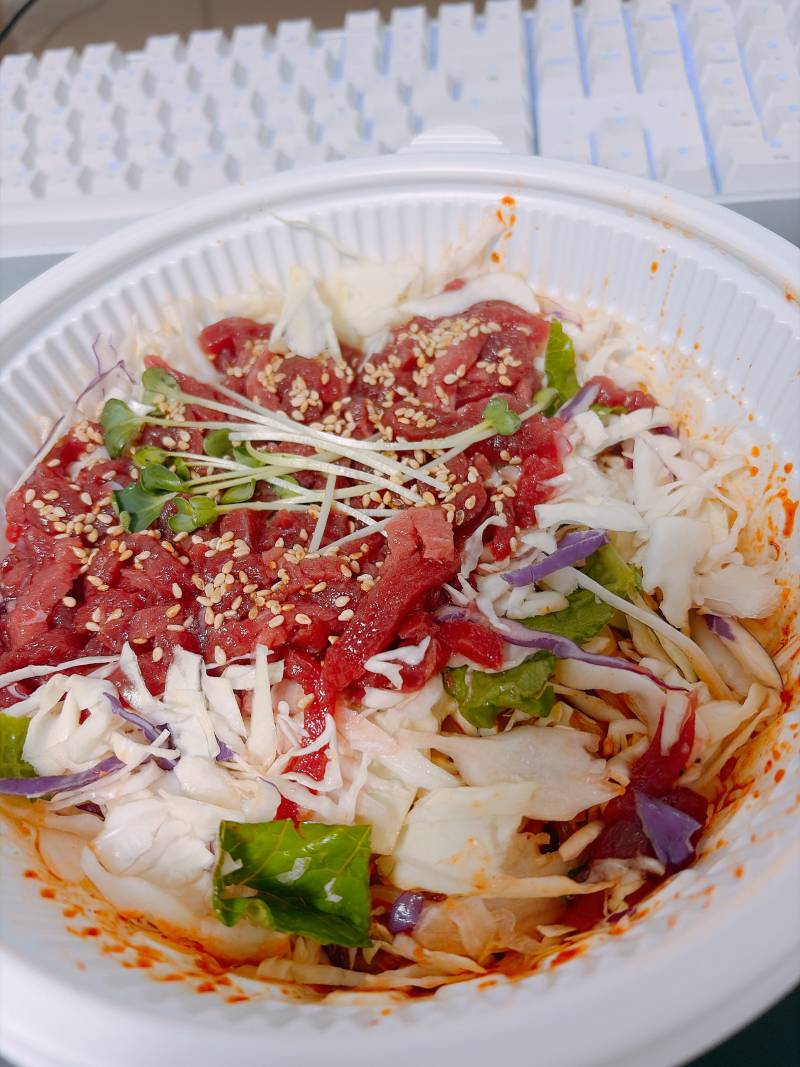 [잡담] 육회쫄면 시킬까 말까 | 인스티즈