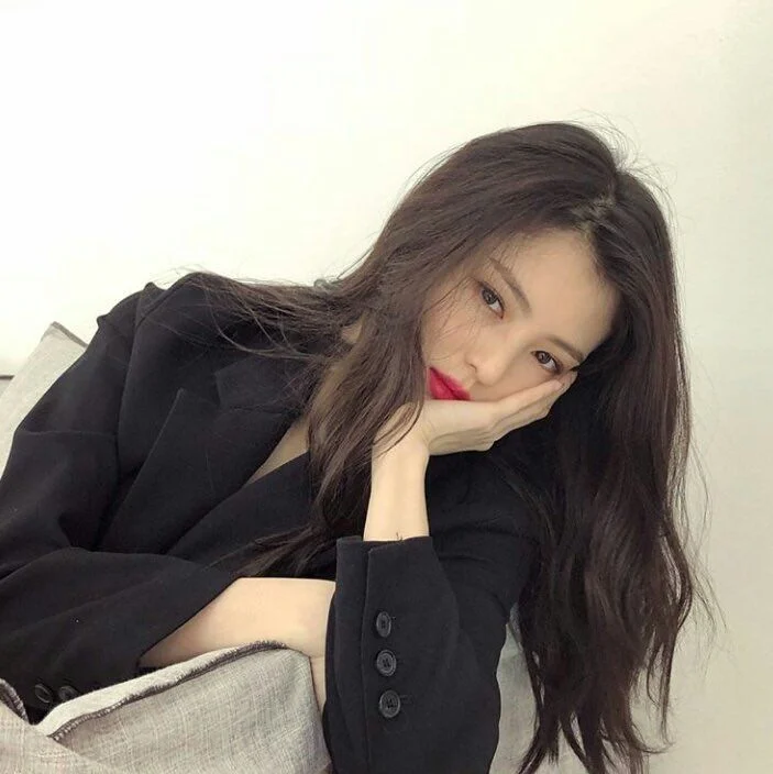 [잡담] 한소희 사진 찍을때 습관 | 인스티즈