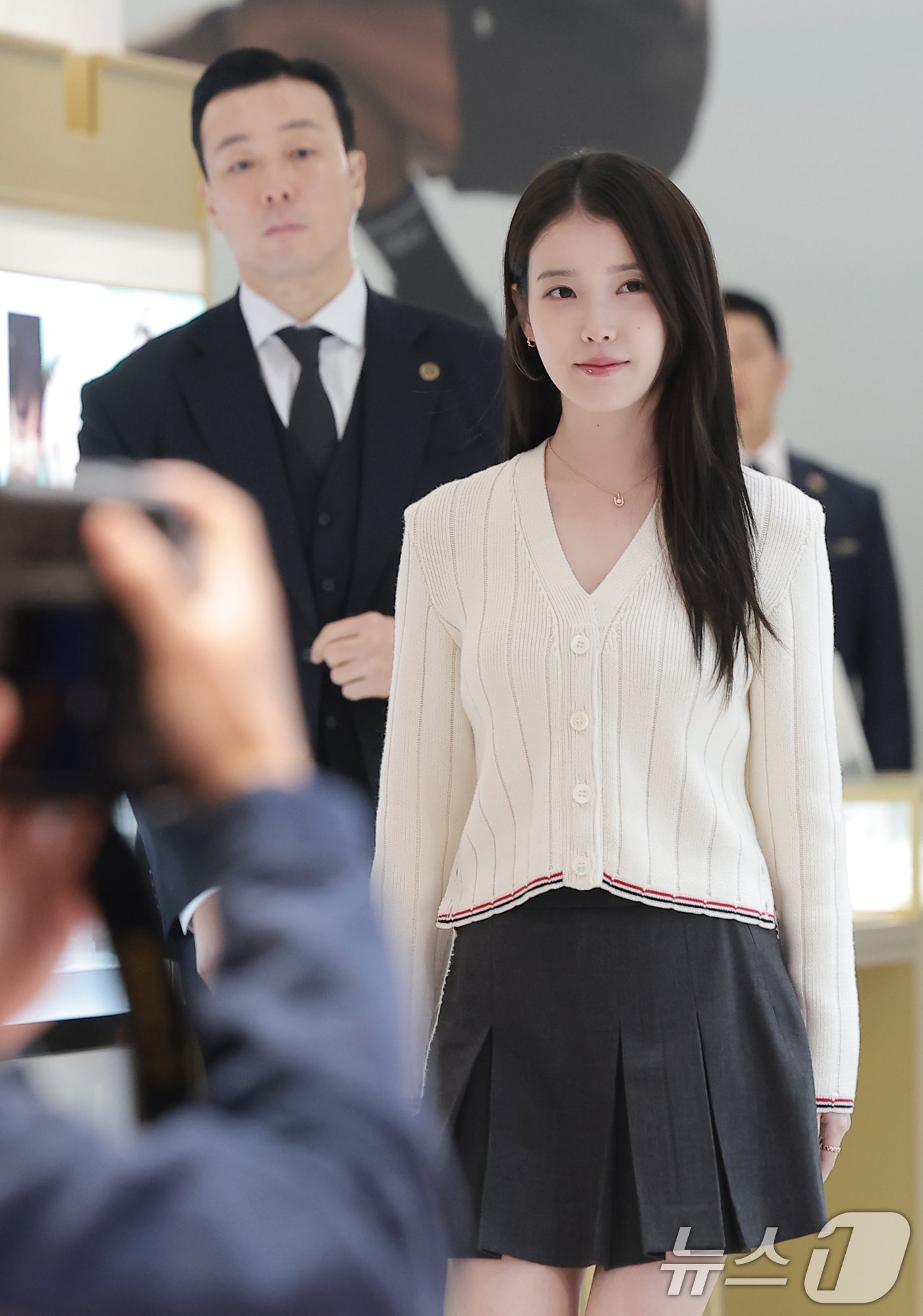 [잡담] 아이유들아 오늘 희주 볼살이 풍년이다.. 행복하다... | 인스티즈