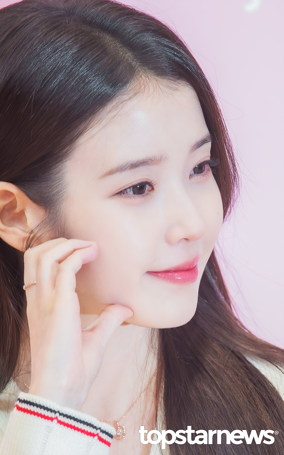 [잡담] 아이유 이날 되게 피곤해보이는데 | 인스티즈