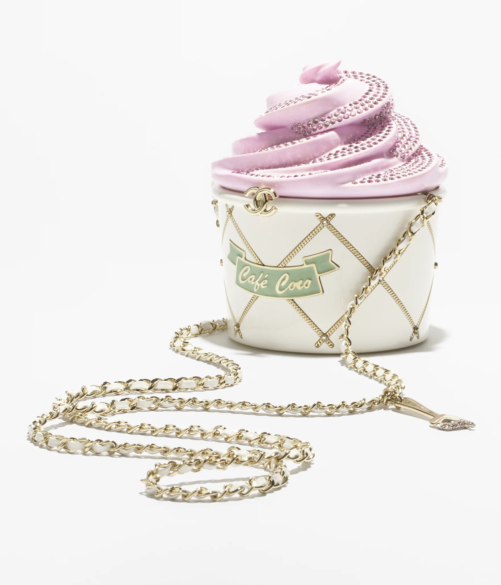 곧 매장에 풀릴거라는 샤넬 신상 시즌백 | 인스티즈