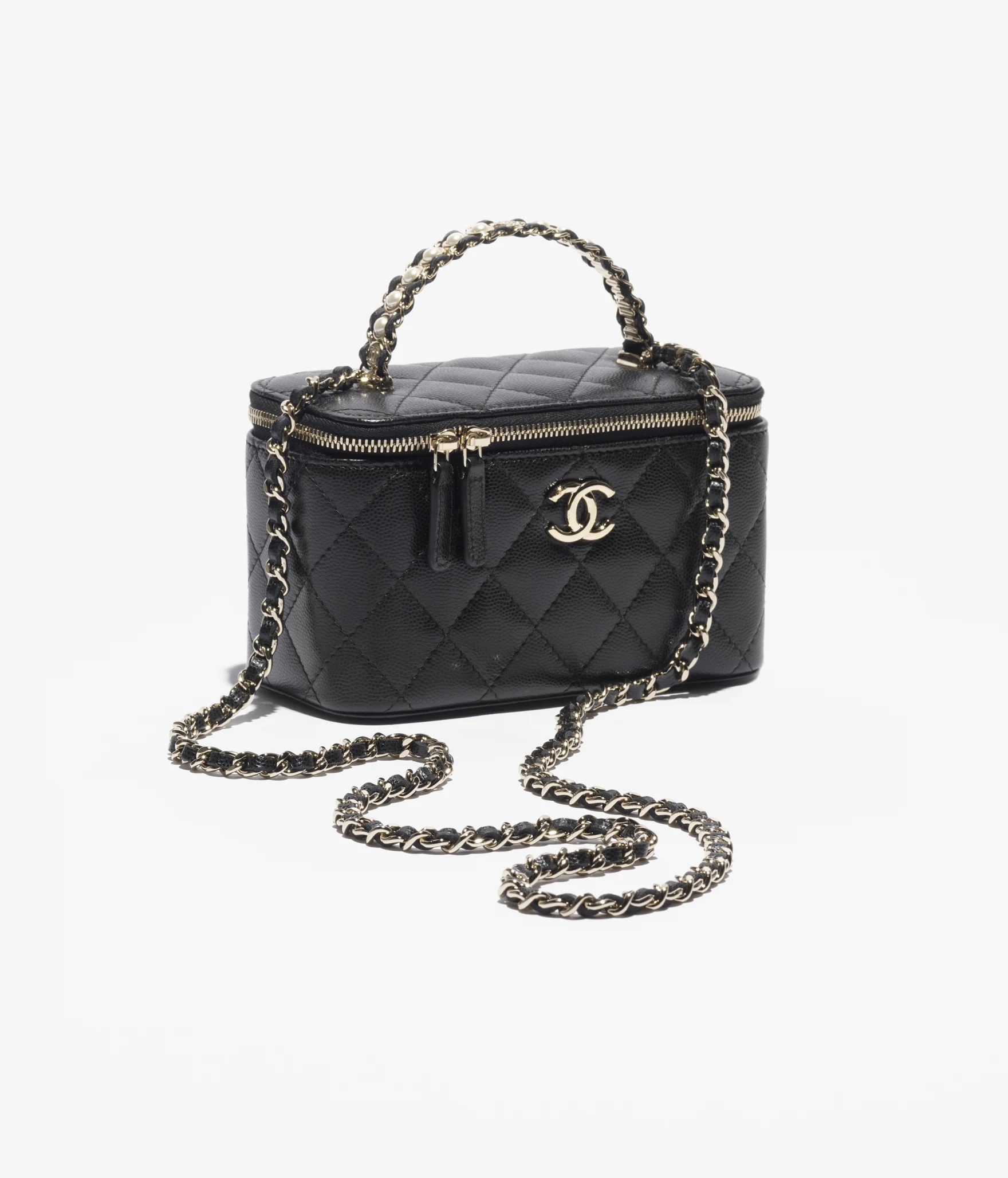 곧 매장에 풀릴거라는 샤넬 신상 시즌백 | 인스티즈