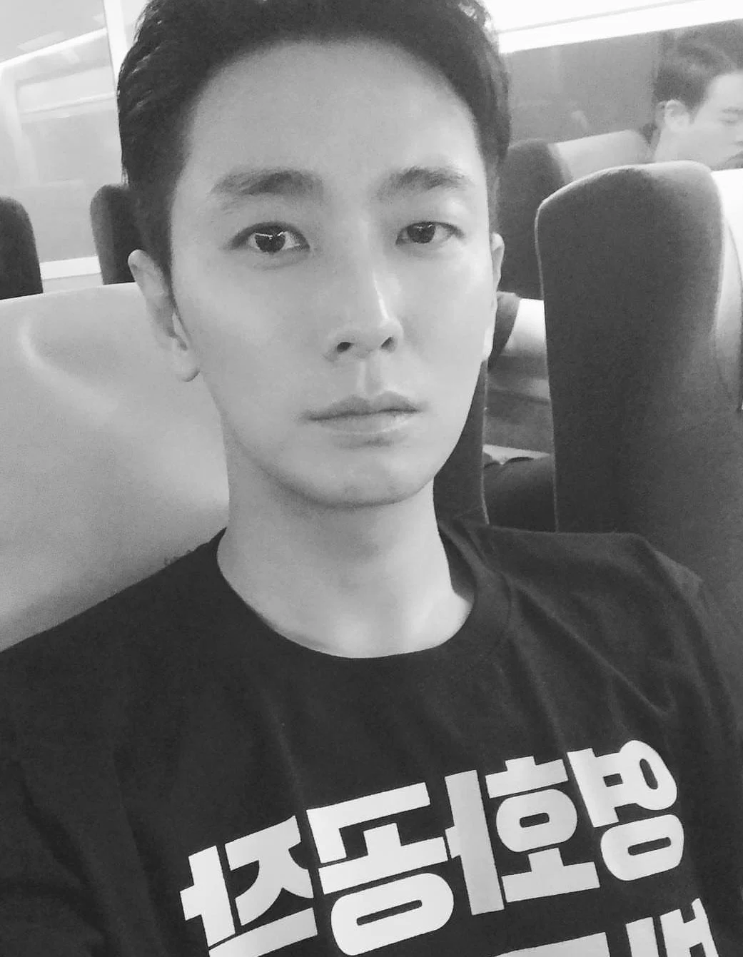 어떤 얼굴이 더 주지훈같음???.jpg | 인스티즈