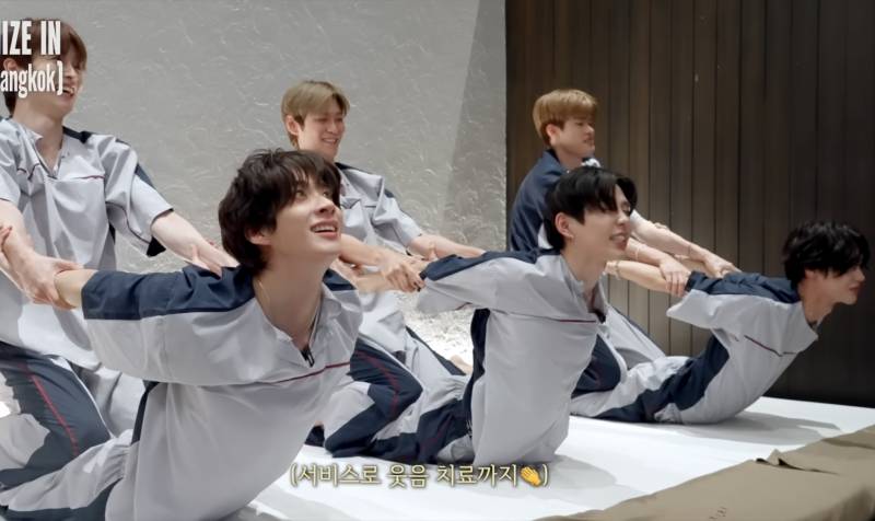 [잡담] 라이즈 마사지 자컨에서 원빈 소희 구석에서 요란스러운거 넘 웃겨 | 인스티즈