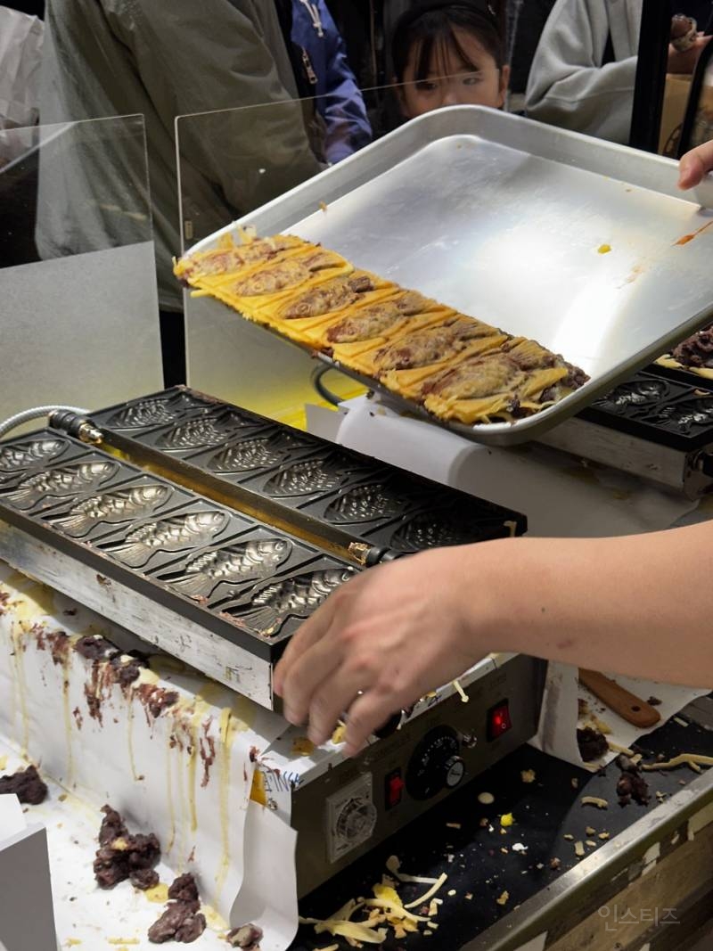 비주얼 특이하고 가격도 짱비싼 백화점 붕어빵 팝업 가격.jpgif | 인스티즈