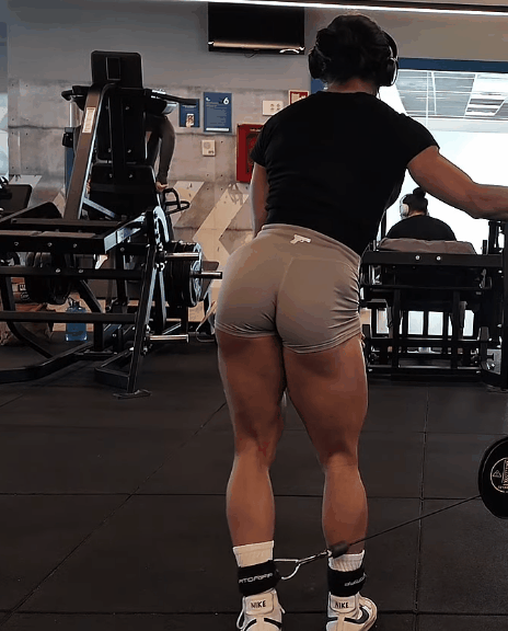 하체와 엉덩이에 모든걸 건 여성 운동러 | 인스티즈