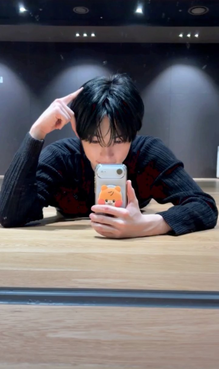 [잡담] 성한빈 지금 라방 | 인스티즈