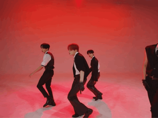 [잡담] 강민이 수트댄스 폼미 | 인스티즈