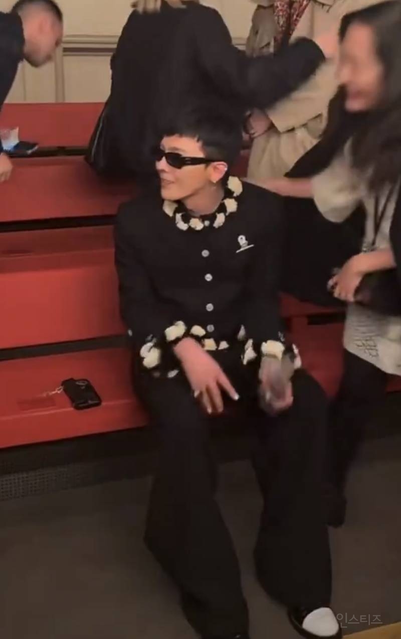 실시간 미국 샤넬쇼 참석한 지드래곤 | 인스티즈