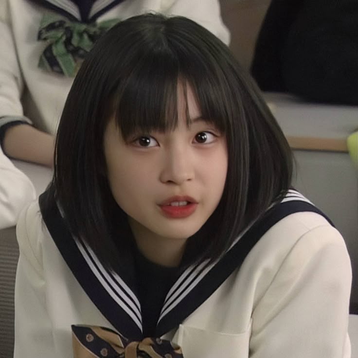 [잡담] 와 나 단발하려고 이미지 찾는데 히로세 스즈 이 배우 진ㅁ자 예쁘다... | 인스티즈