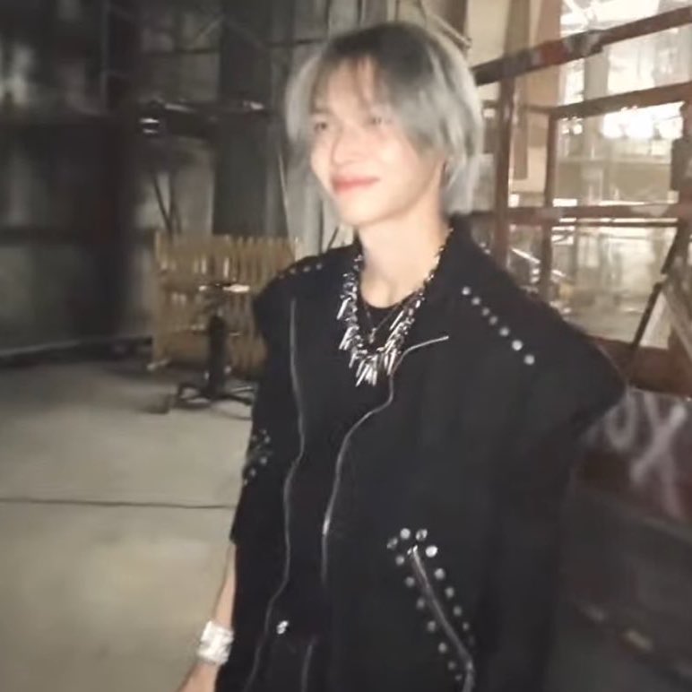 [잡담] 아 앤톤이랑 원빈 진짜 귀엽고 웃김ㅋㅋㅋㅋㅋㅋㅋㅋㅋ | 인스티즈