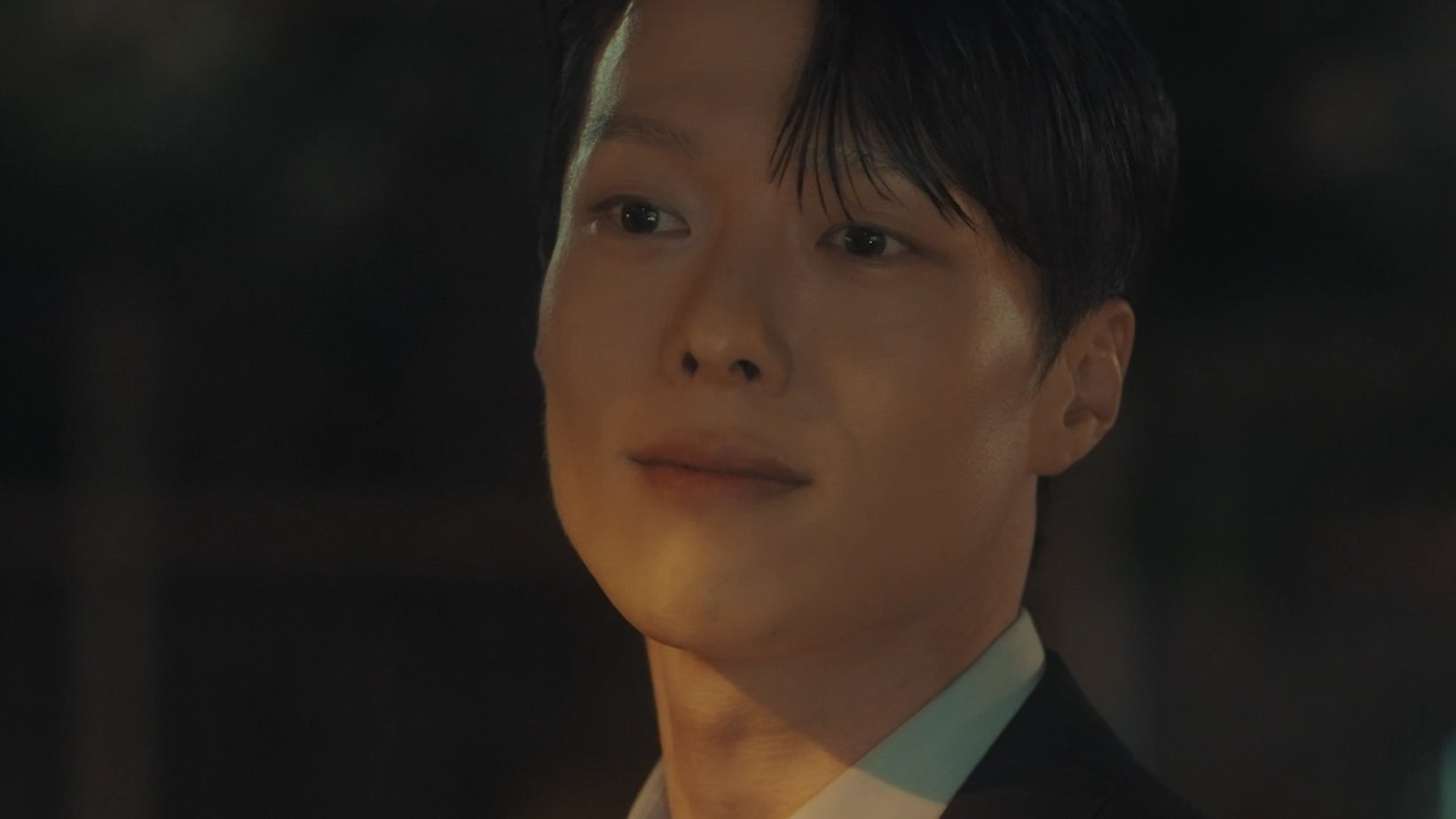 [잡담] 키스는괜히해서) 공지혁 나무 아래서 다림이 가족(아님)보는 표정이 진짜 찐 사랑임 | 인스티즈