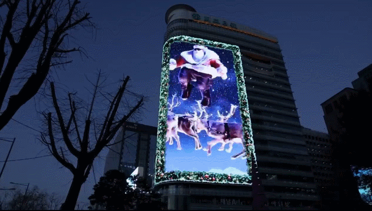 광화문에서 볼 수 있는 초대형 산타클로스 ㄷㄷ | 인스티즈