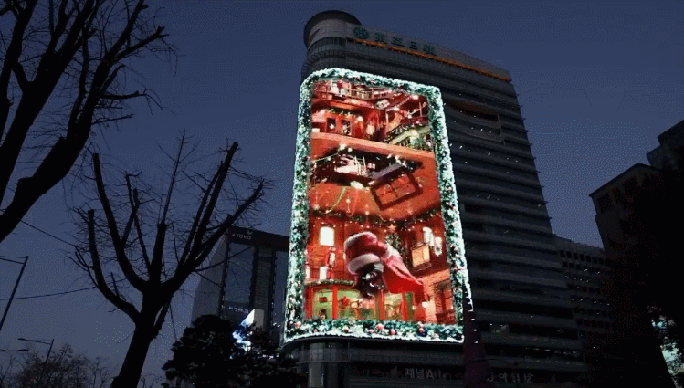 광화문에서 볼 수 있는 초대형 산타클로스 ㄷㄷ | 인스티즈