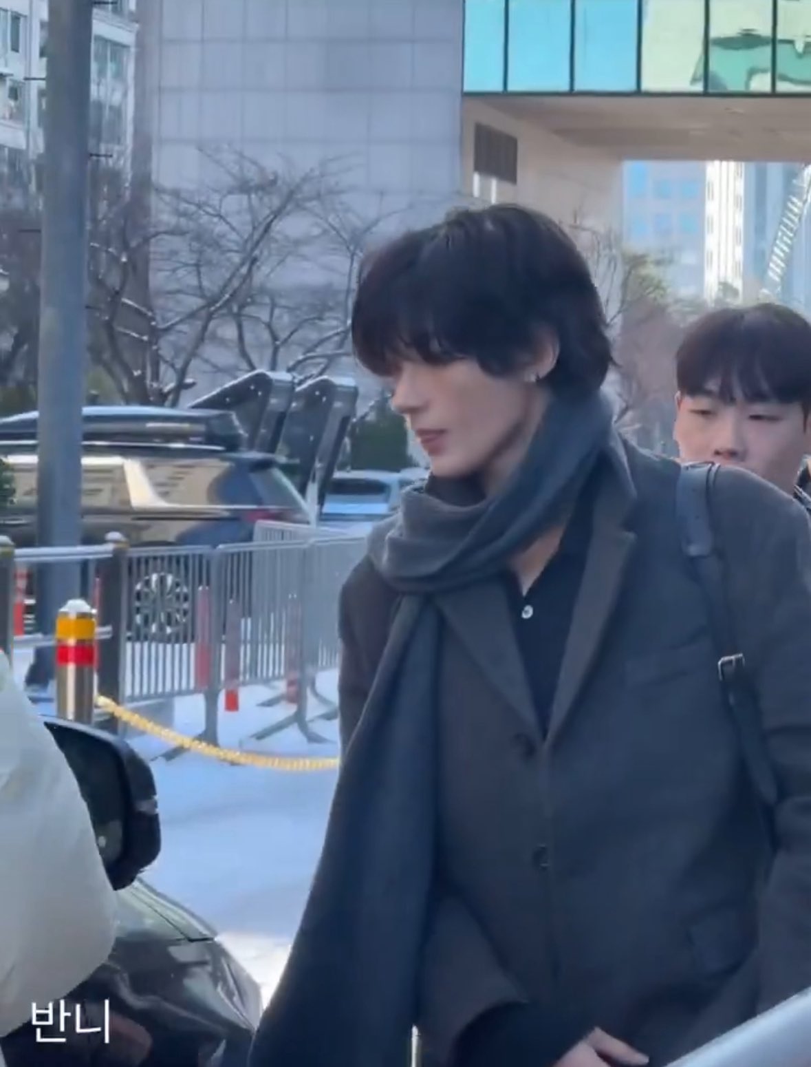 [잡담] 앤톤한테 뛰어들어가고 싶다 | 인스티즈