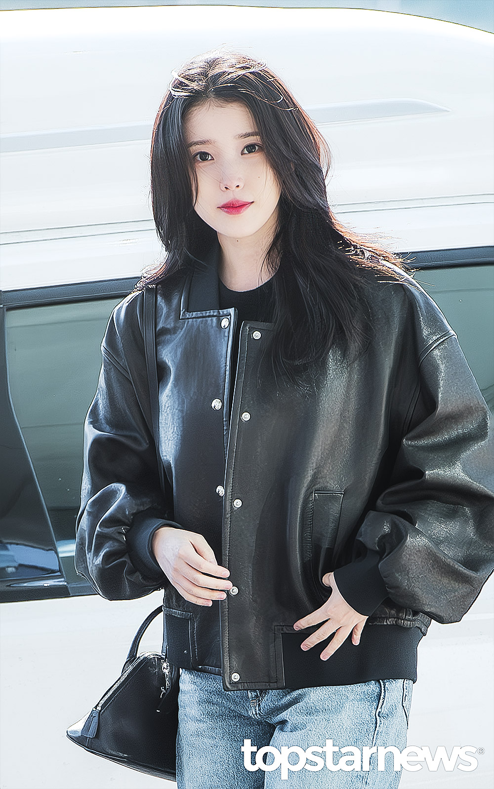 [잡담] 아이유 이런 머리스탈 잘어울린다 | 인스티즈