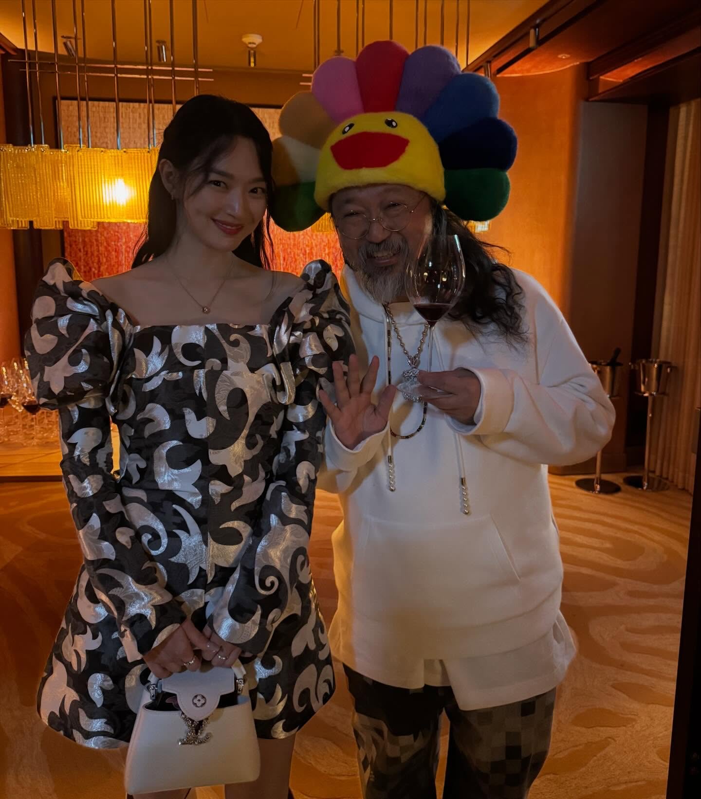 [잡담] 251204 신민아 인스타 🖤 | 인스티즈