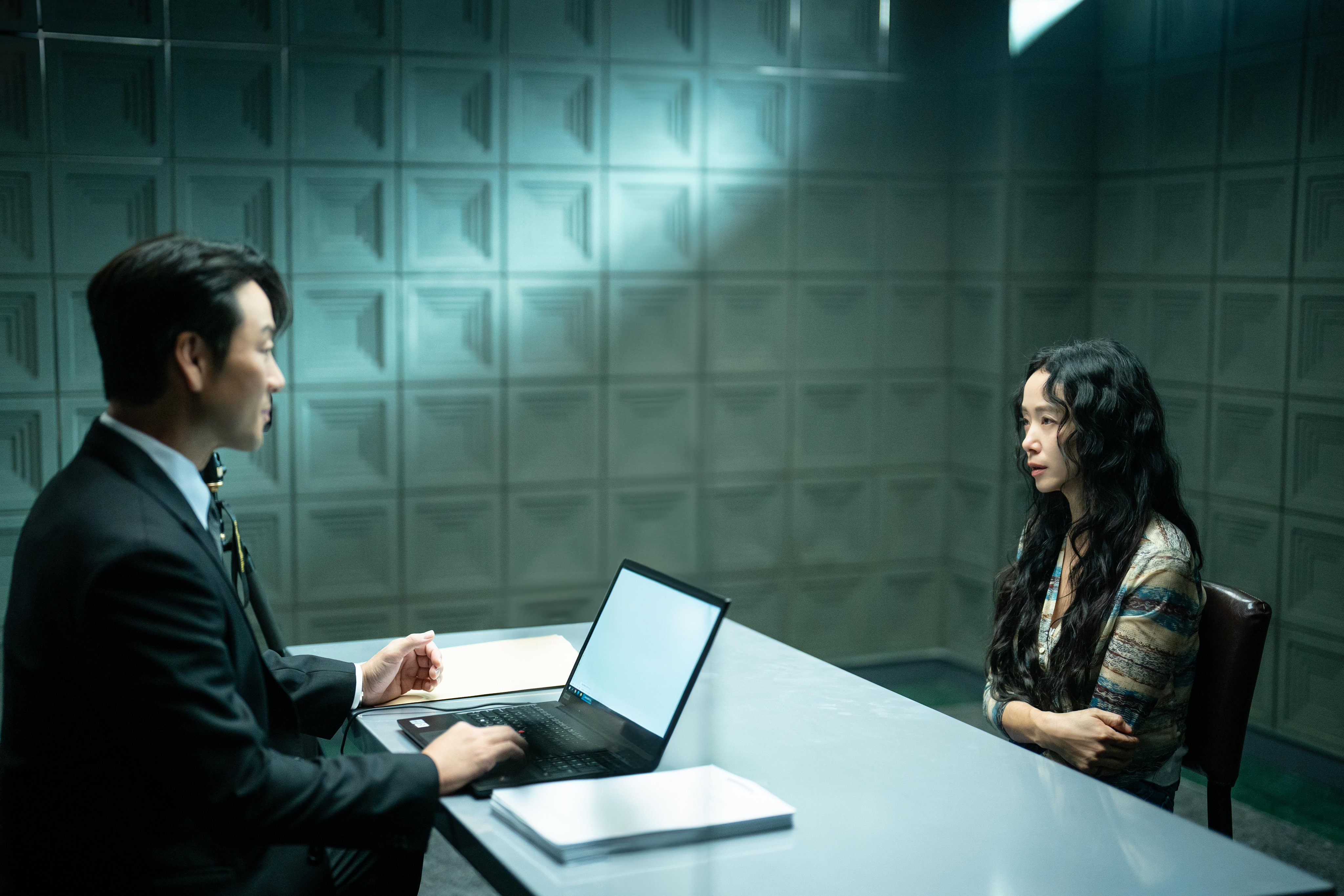 [정보/소식] 미스터리 스릴러 <자백의 대가> 오늘 오후 5시 공개. 오직 넷플릭스에서 | 인스티즈