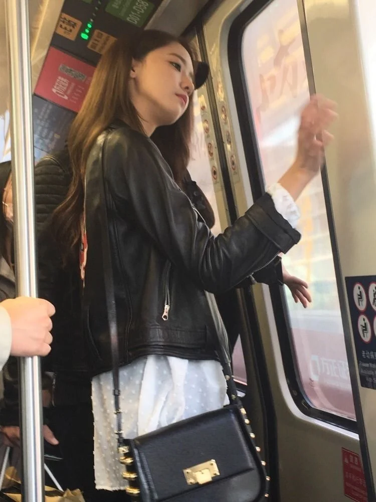 온몸으로 연예인 포스 풍기는 임윤아 폰카 실물짤 모음 | 인스티즈