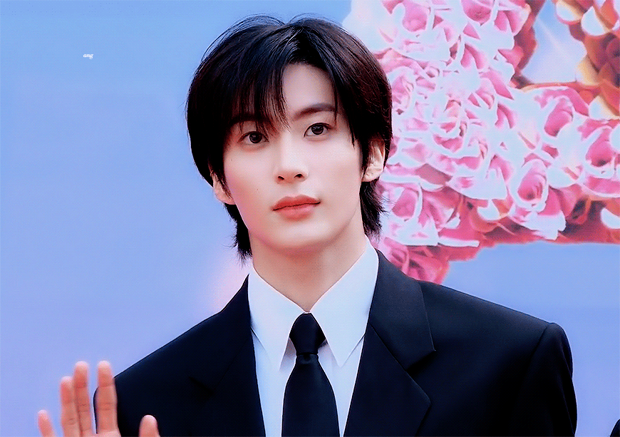 [잡담] 연말이 온걸 느낄때 = 달력을 넘길때? ㄴ 연말 앤톤 올때 ㅇ | 인스티즈