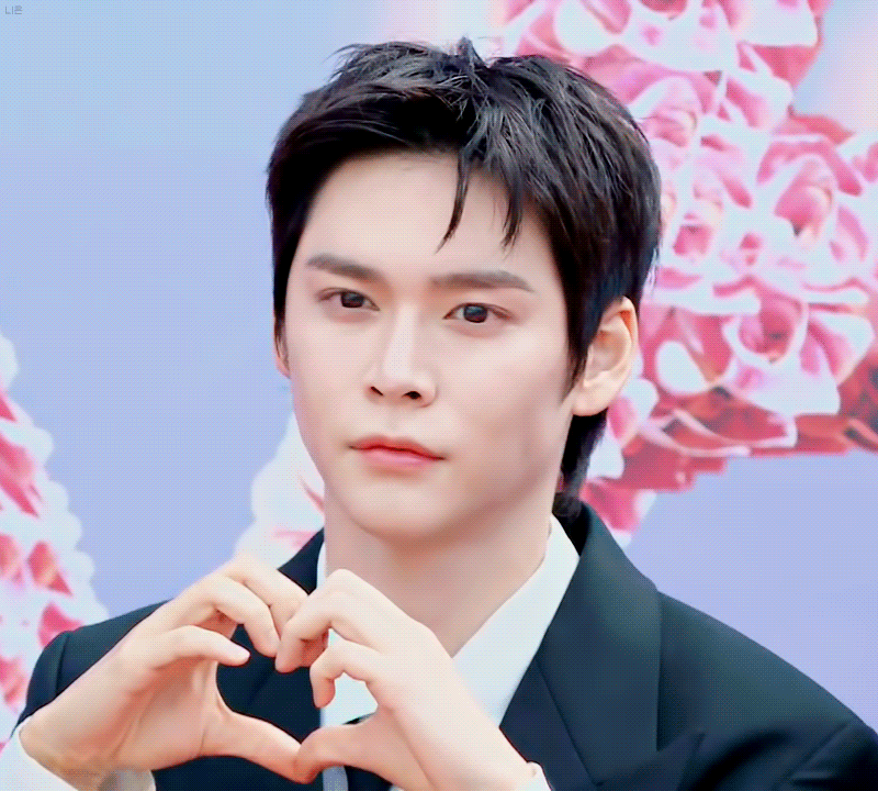 [잡담] 은석이님 오늘 완전 새신랑 같음 | 인스티즈