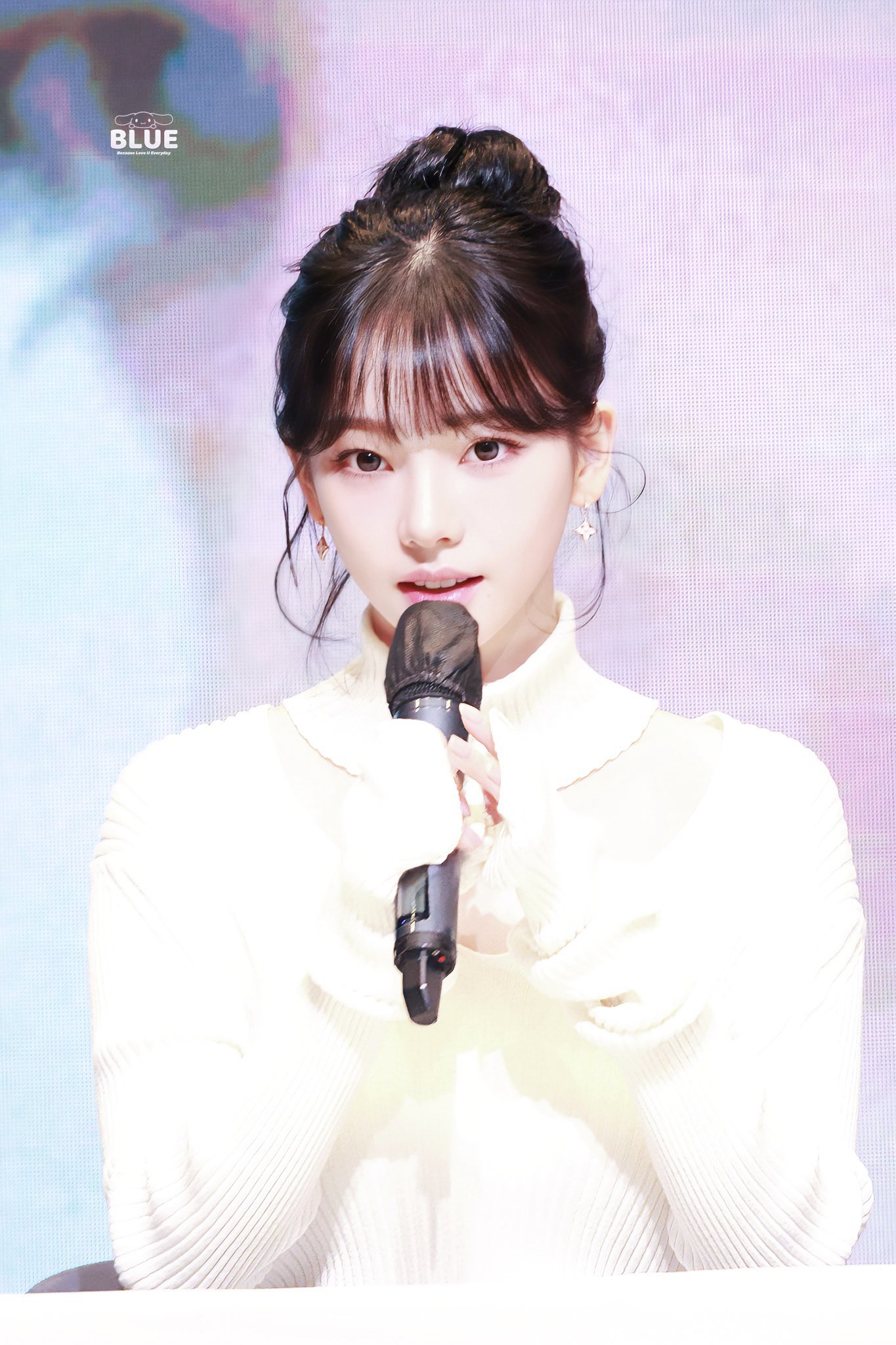 [잡담] 251207 카리나 윈터 SMTOWN&STORE 팬싸인회 사진들 | 인스티즈