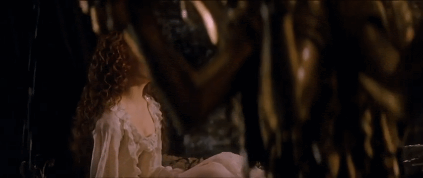 [잡담] 오페라의 유령 영화 구도랑 이런게 너무 예뻐 | 인스티즈