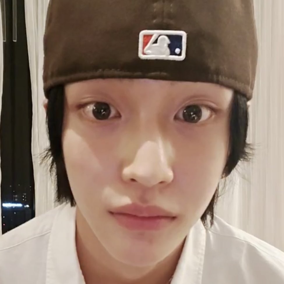 [잡담] 원빈이ㅋㅋㅋㅋ 생각해보니까 이 라방ㅋㅋㅋ 이거랑 똑같다ㅋㅋㅋ | 인스티즈