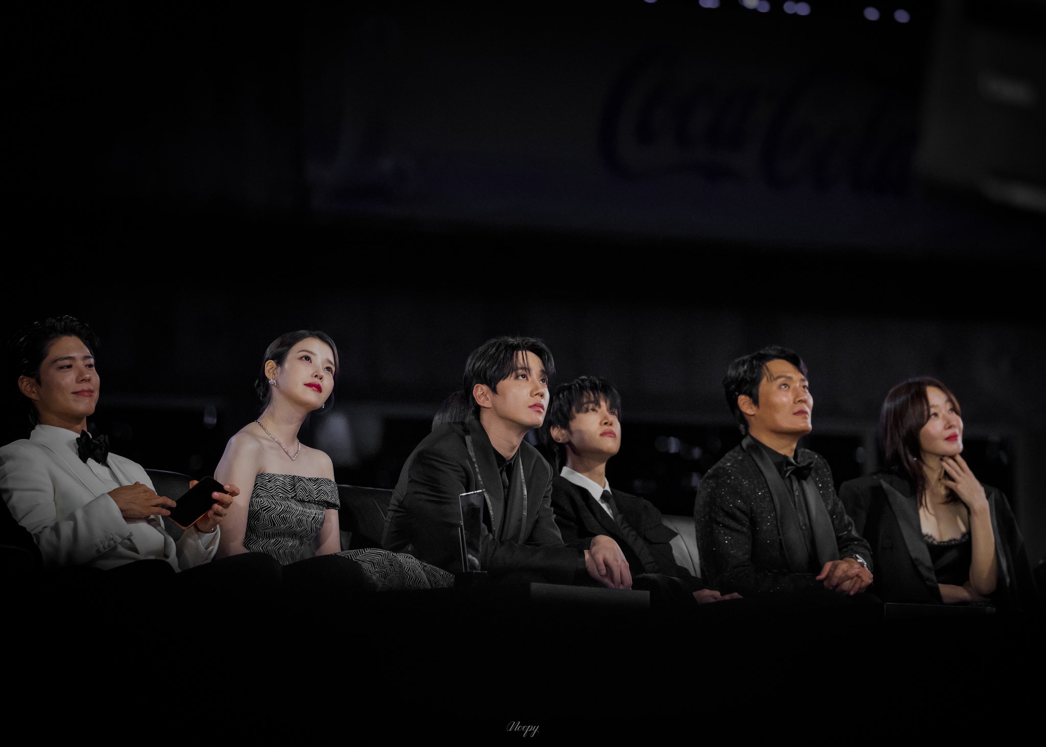 [잡담] 폭싹 가좍 이 사진 무슨 마피아 가족같음 | 인스티즈