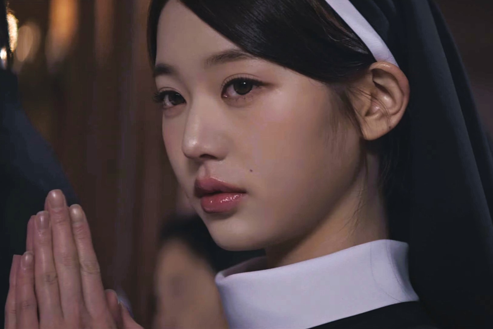 [잡담] 장원영 수녀복장 하고 나와도 그저 오목눈이로만 보임 | 인스티즈