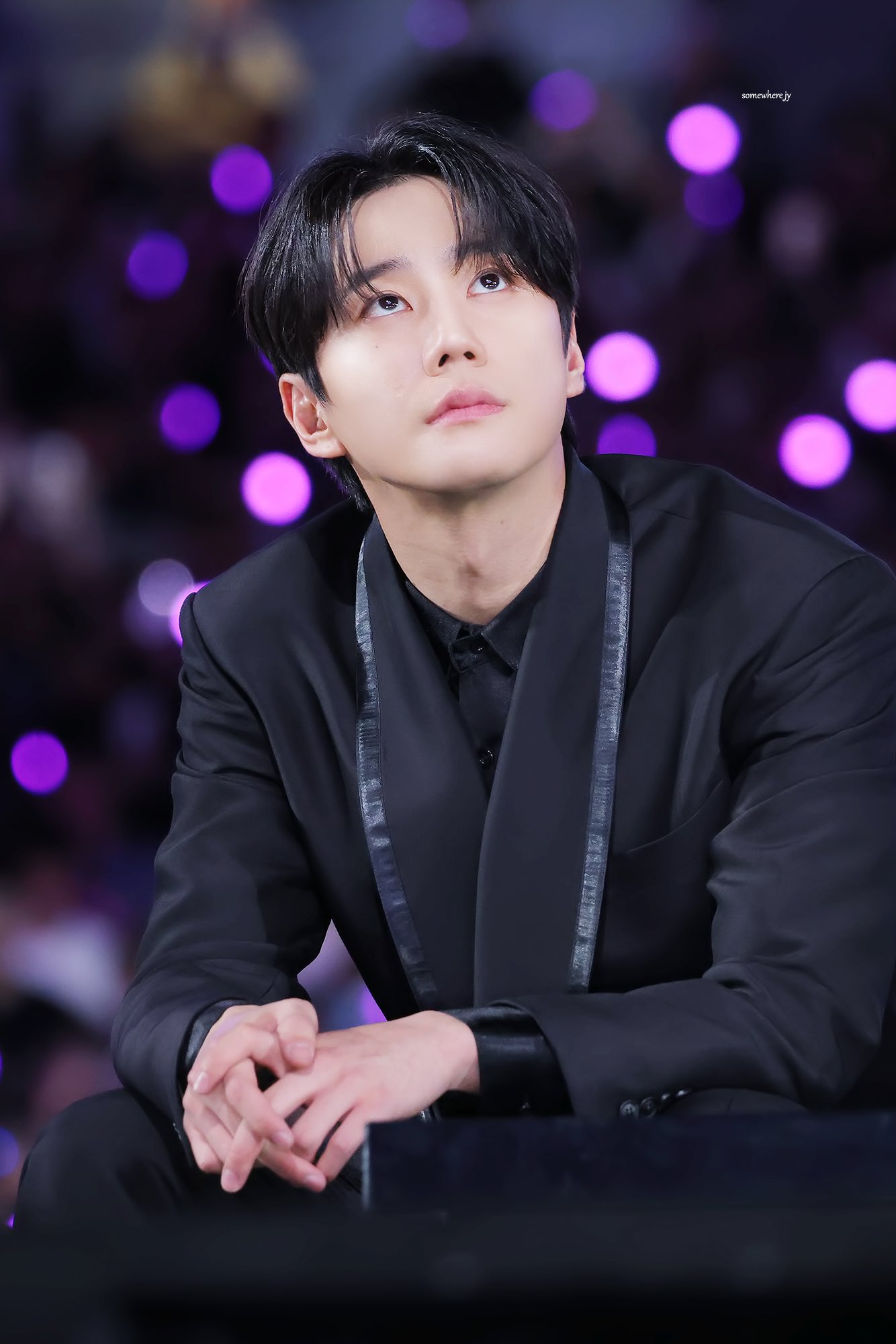 [잡담] 이준영 떡밥 이틀이나 넘쳐서 아직도 새 짤 뜨는 거 좋아 | 인스티즈