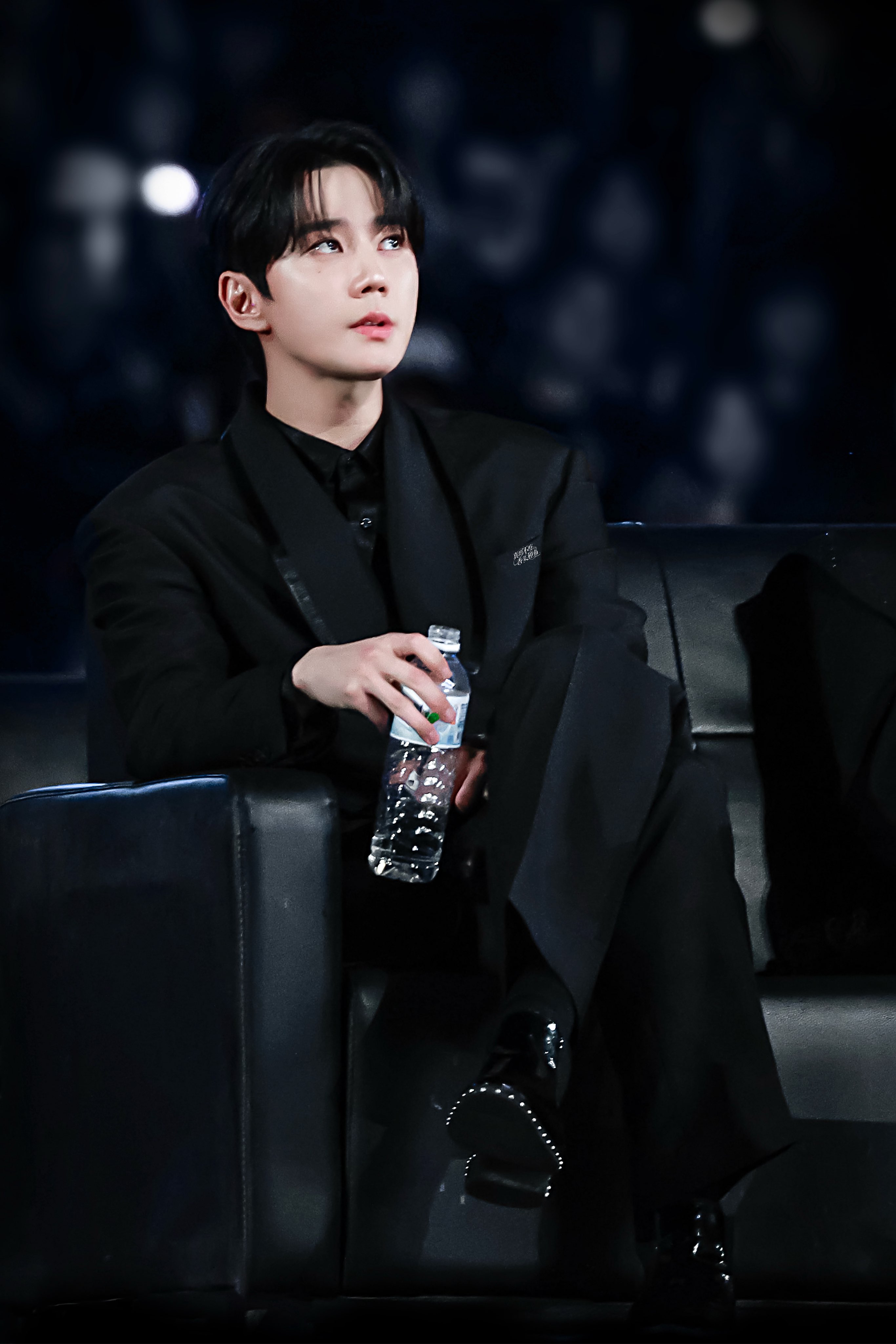 [잡담] 이준영 떡밥 이틀이나 넘쳐서 아직도 새 짤 뜨는 거 좋아 | 인스티즈