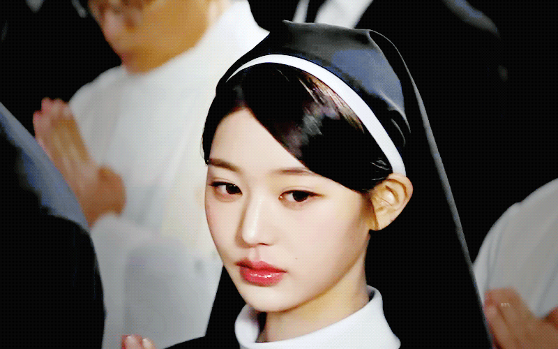 [잡담] 아름다운 여성들이 수녀복 입는 장르물 계속됐으면 좋겠음 | 인스티즈