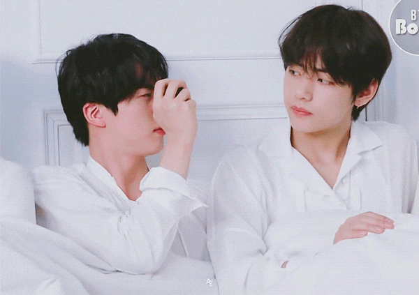 [잡담] 방탄 뷔랑 진 아랍두부상 같음? | 인스티즈