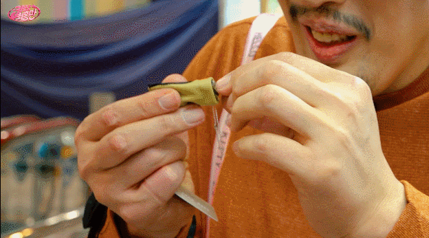 잡히는 모든걸 미니어쳐로 만들어버리는 최홍만 ㅎㄷㄷ | 인스티즈