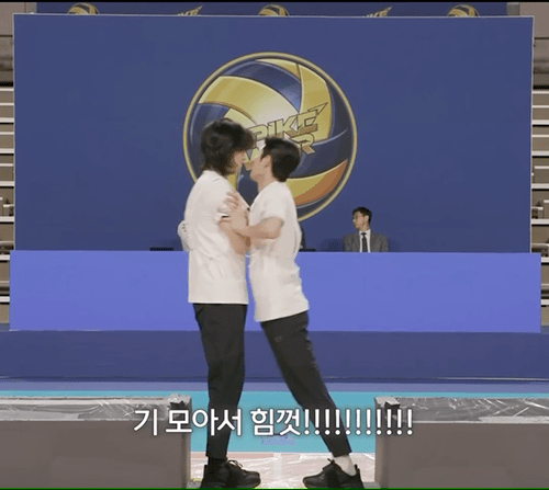 배구선출 vs 펜싱 국대 코어힘 대결 .jpgif | 인스티즈