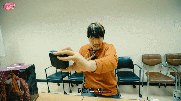 잡히는 모든걸 미니어쳐로 만들어버리는 최홍만 ㅎㄷㄷ | 인스티즈