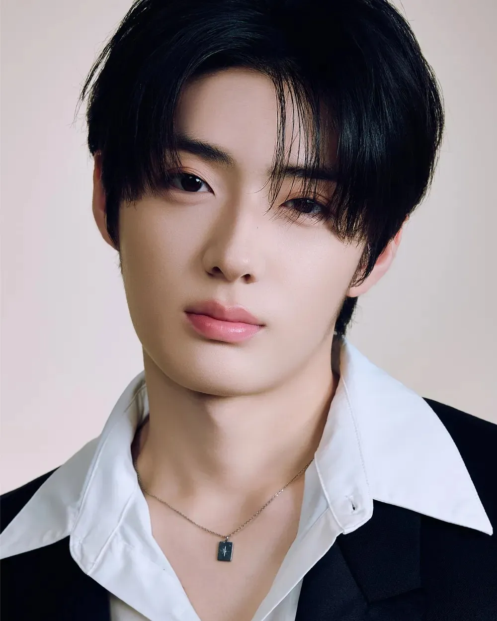 [잡담] 정상현 정도면 두부상 라인에 들어갈수 있어보임? | 인스티즈